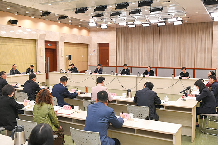 曲福田赴盐城泰州调研设区市社科工作