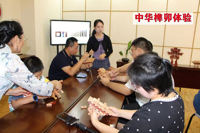 “石榴花·苏伊一家亲”活动走进省社科普及示范基地彭城书院