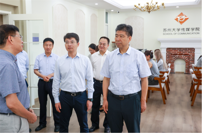 曲福田赴苏州开展社科工作调研