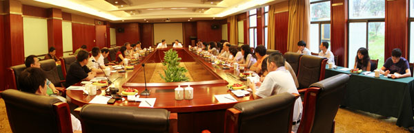 省社科联召开工作务虚会