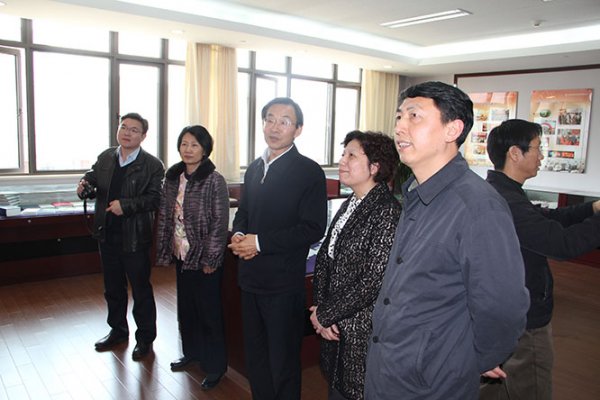 北京市社科联来江苏考察智库建设